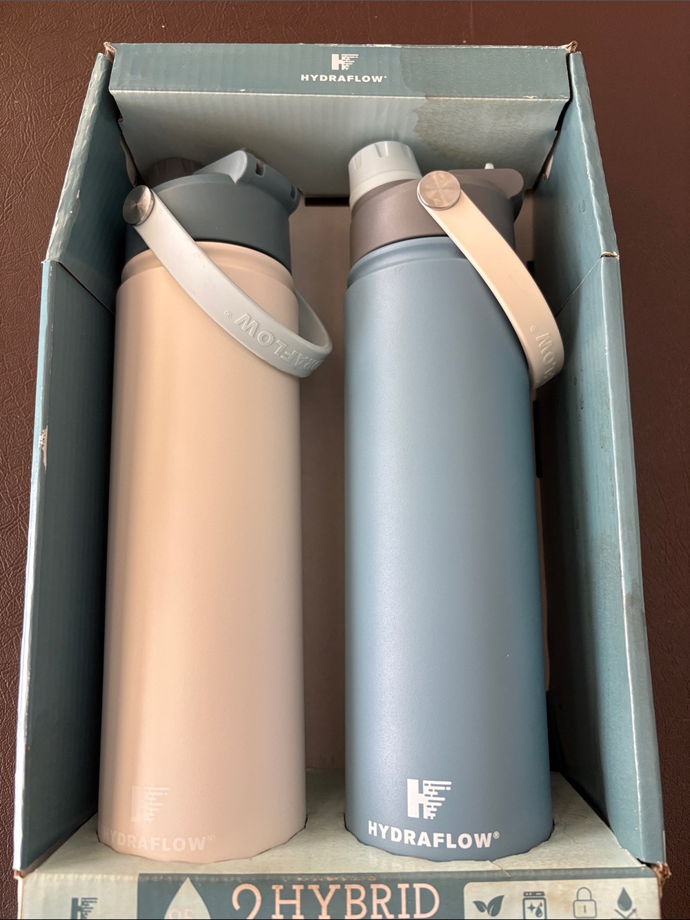 Hydraflow Hybrid Stainless Water Bottles  25 oz each - Blue & Beige